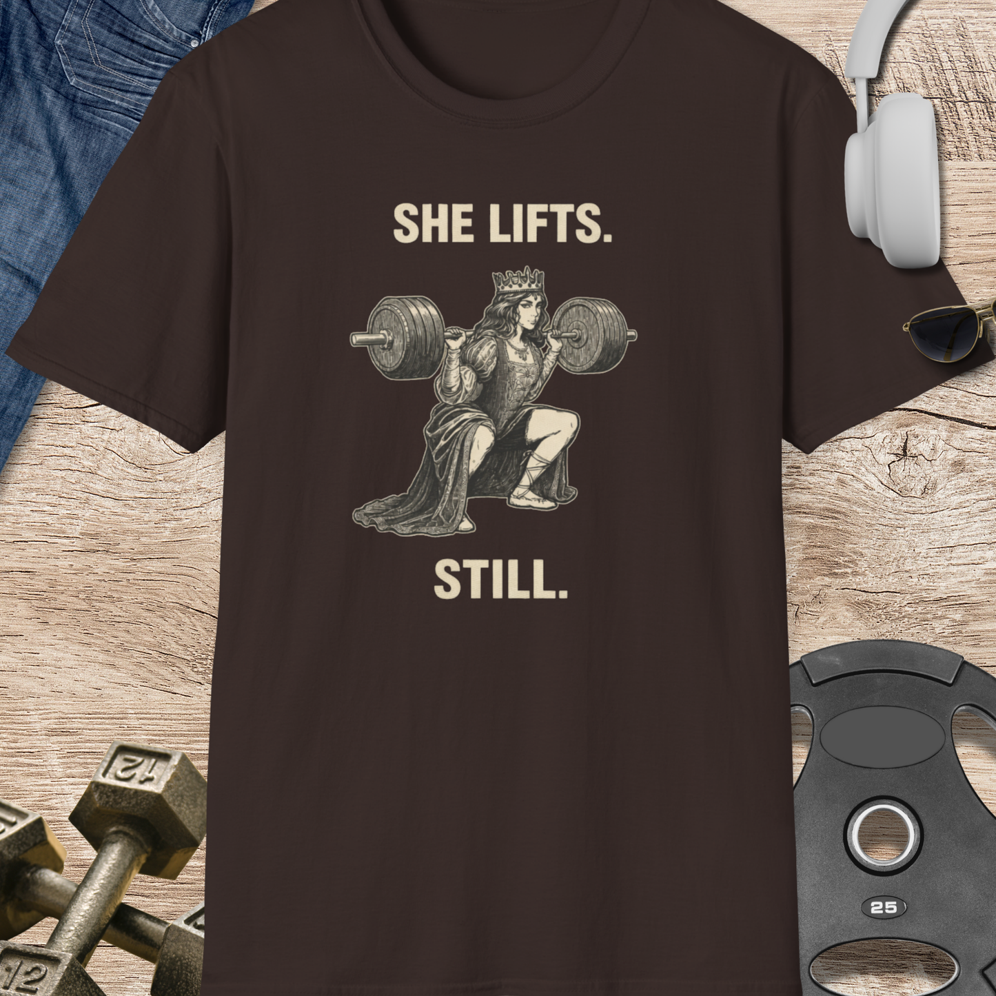 She Lifts. T-Shirt