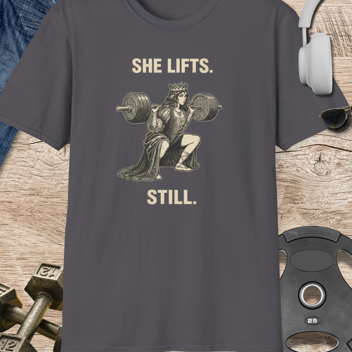 She Lifts. T-Shirt